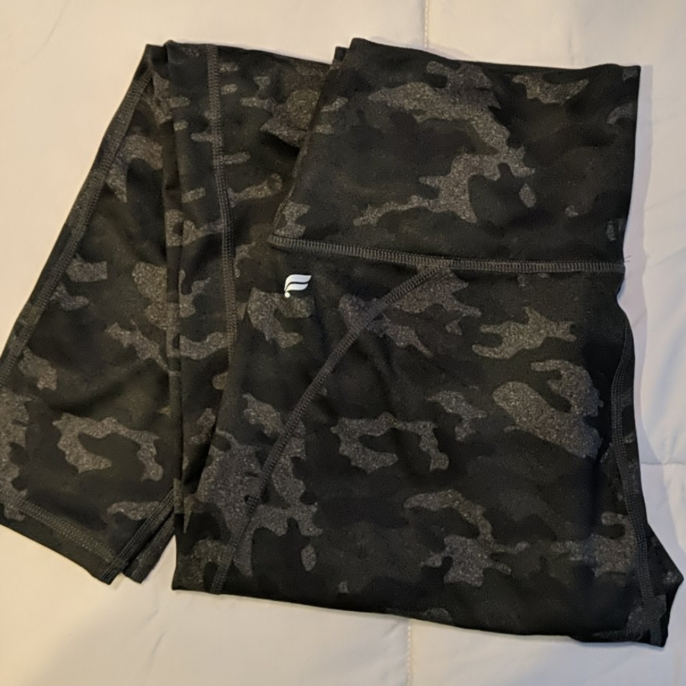 Fabletics camo legging